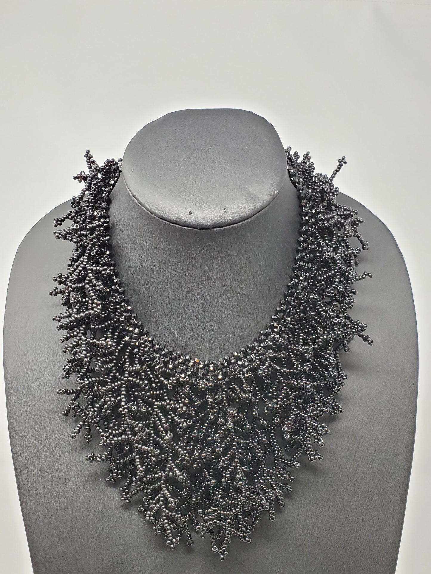 Aniyah Glass bead Necklace
