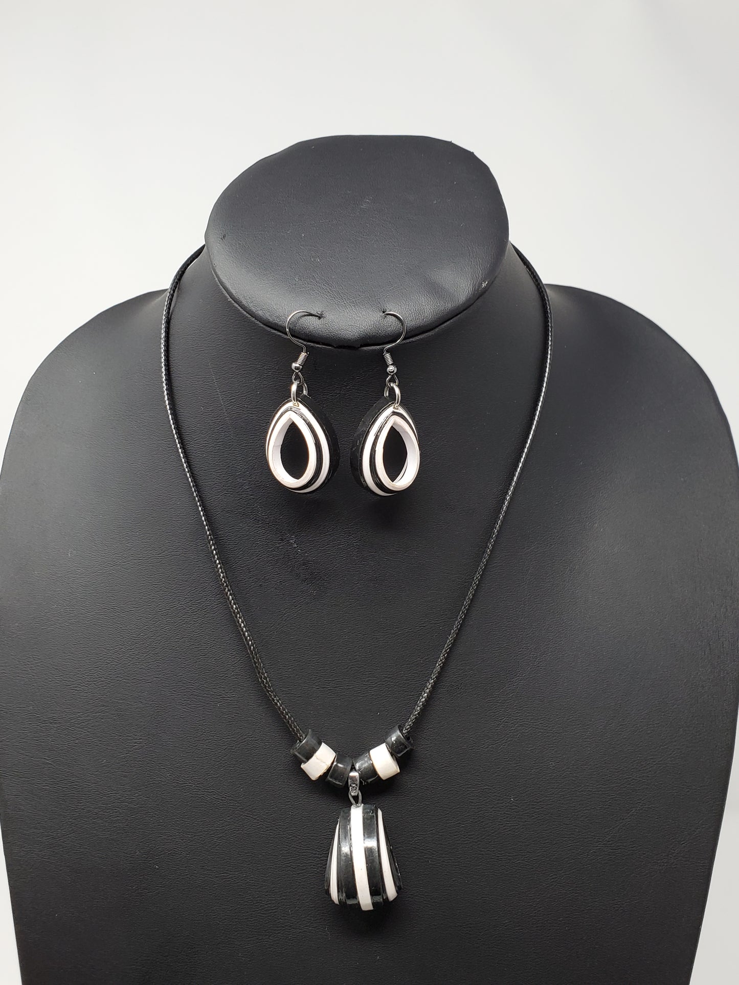 Panashe Hand made Necklace set