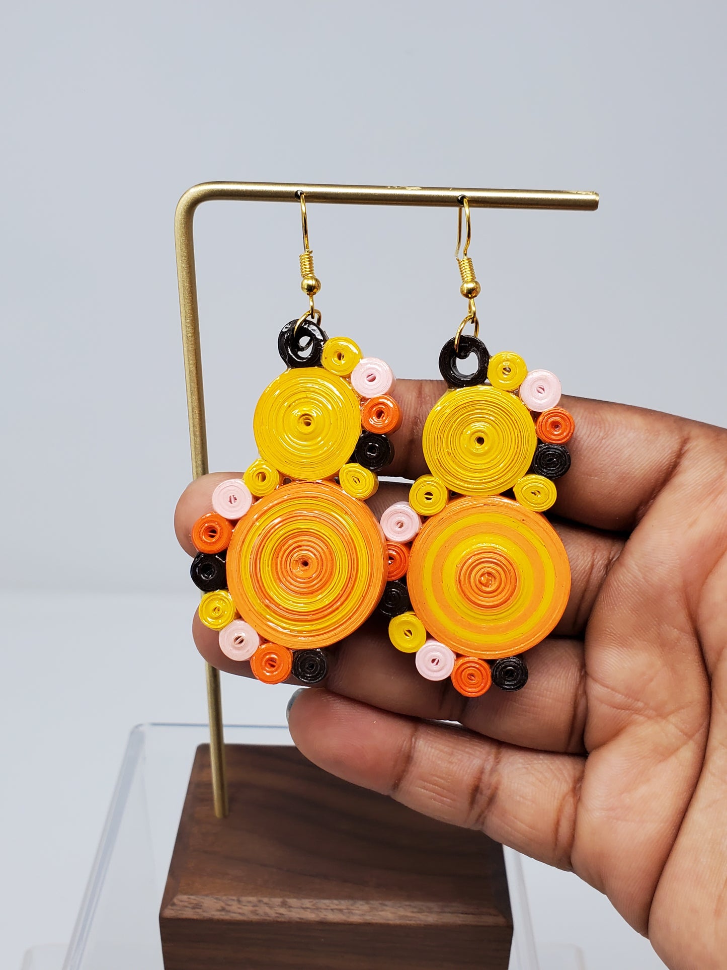 Faro Eight Shape Earrings