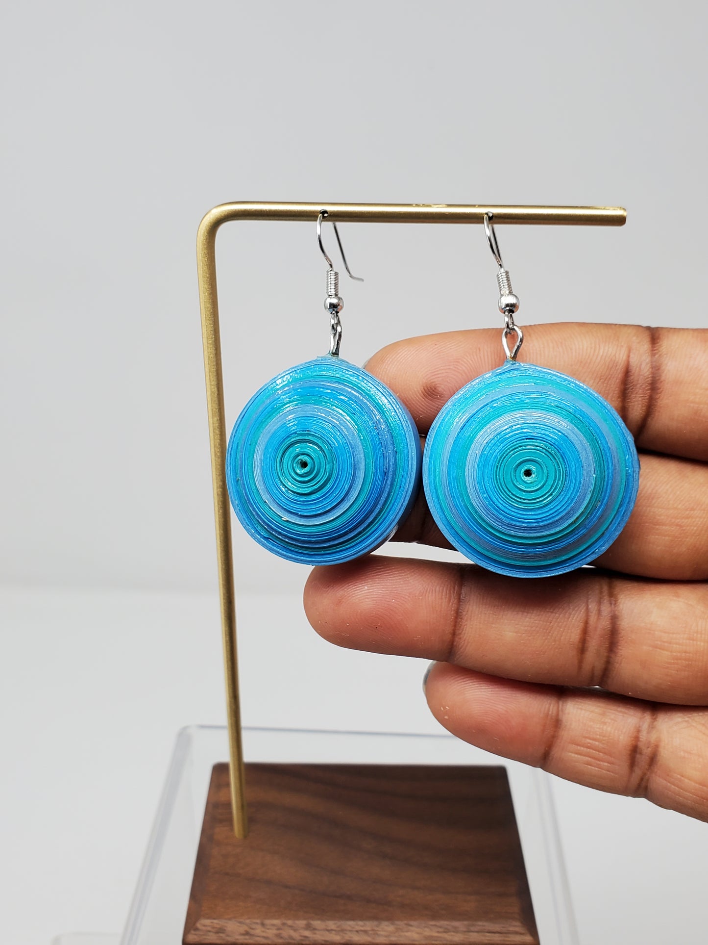 Idai Closed Earrings