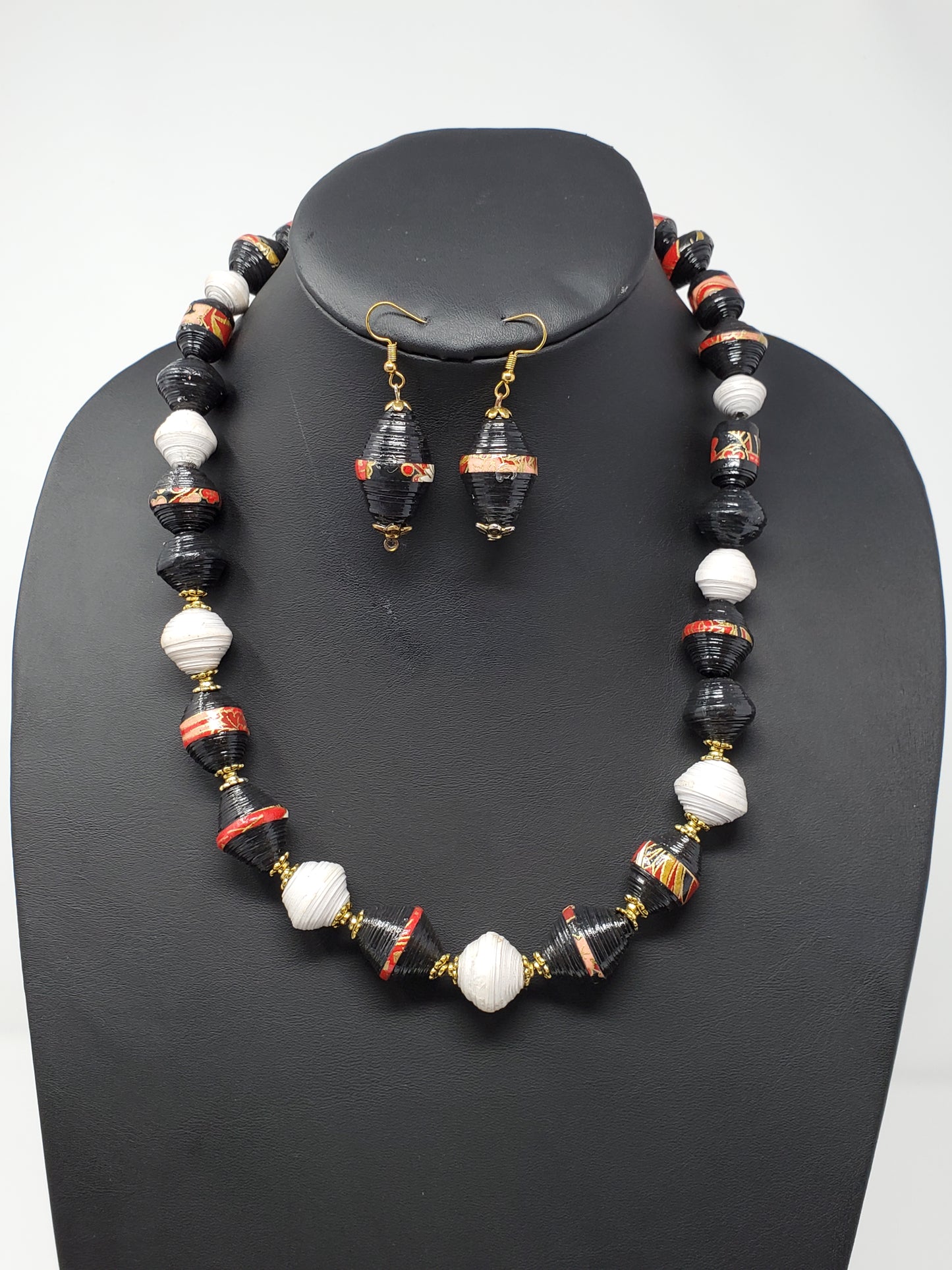 Rudo Paper Bead Necklace