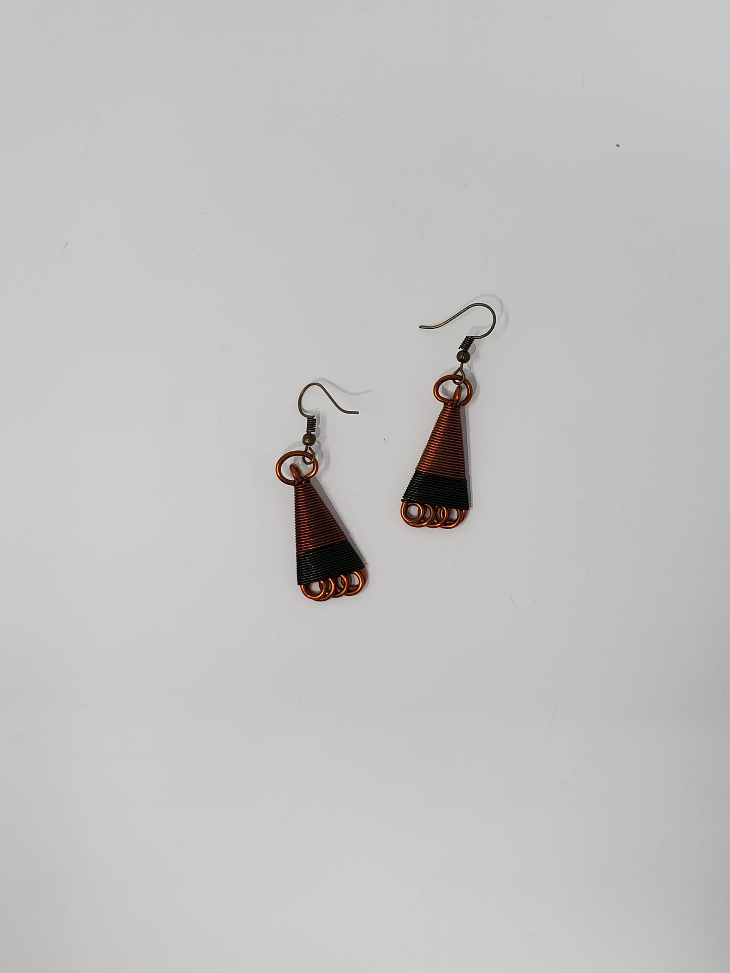 Tuso Wire Earrings