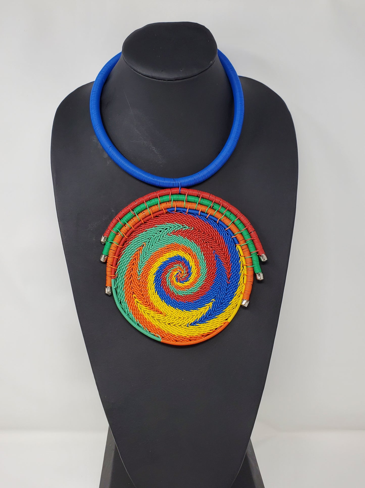 Lindleni Wire Necklaces