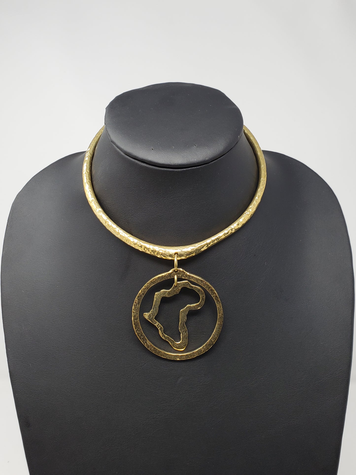 Yaou African Continent Necklace pendant