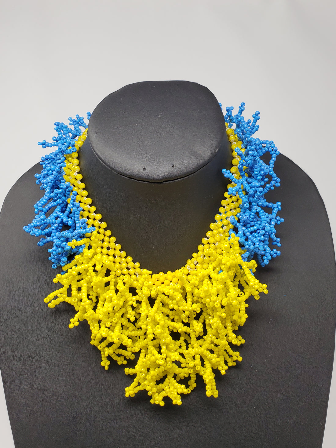 Aniyah Glass bead Necklace