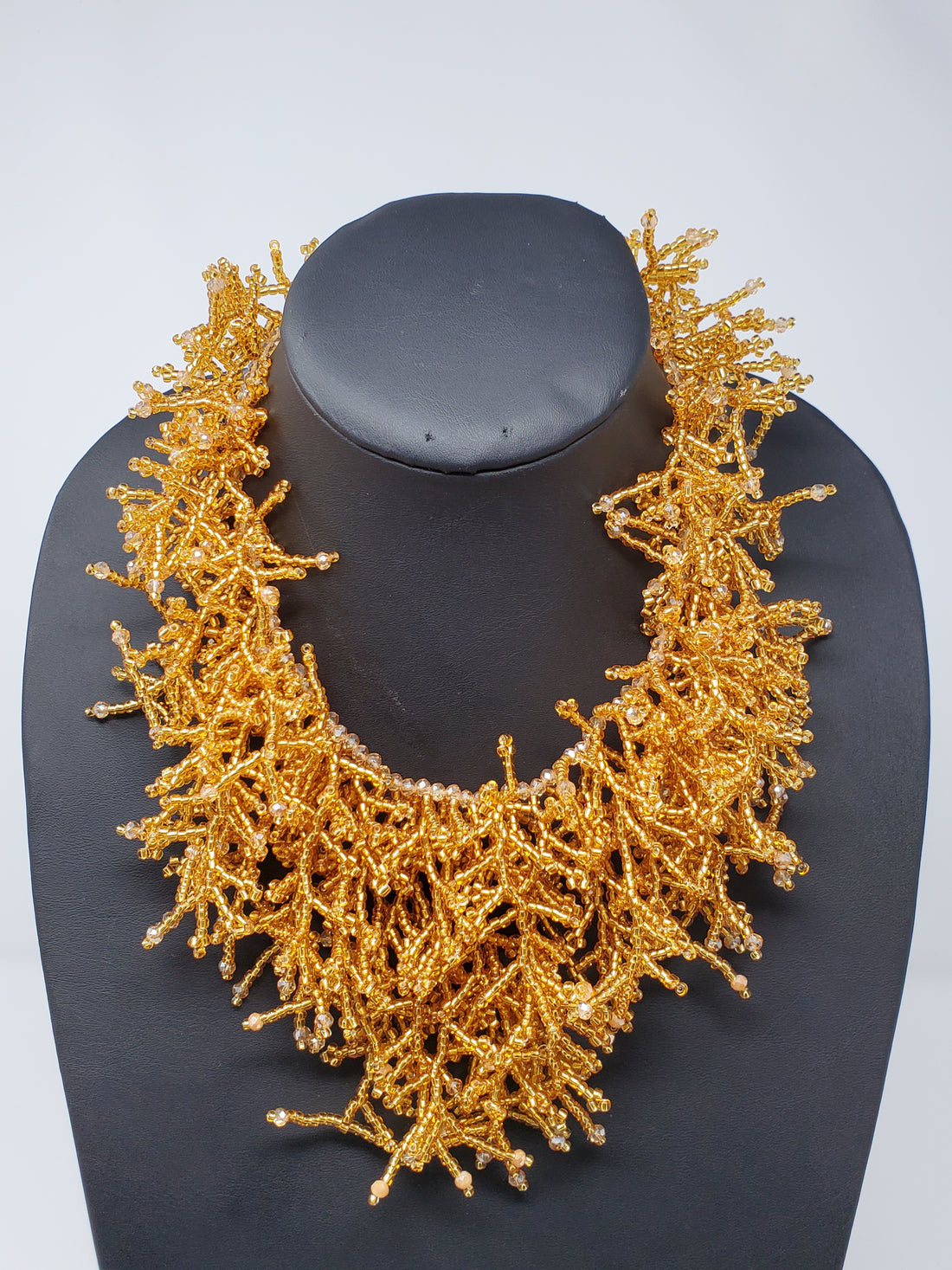 Aniyah Glass bead Necklace