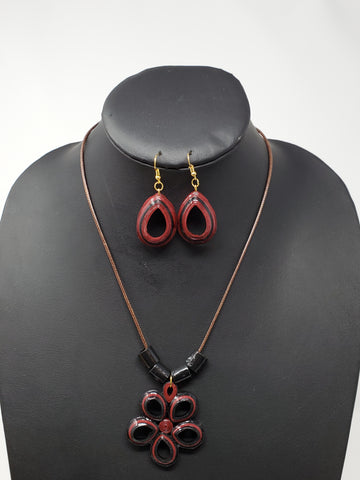 Tafara Paper made necklace set