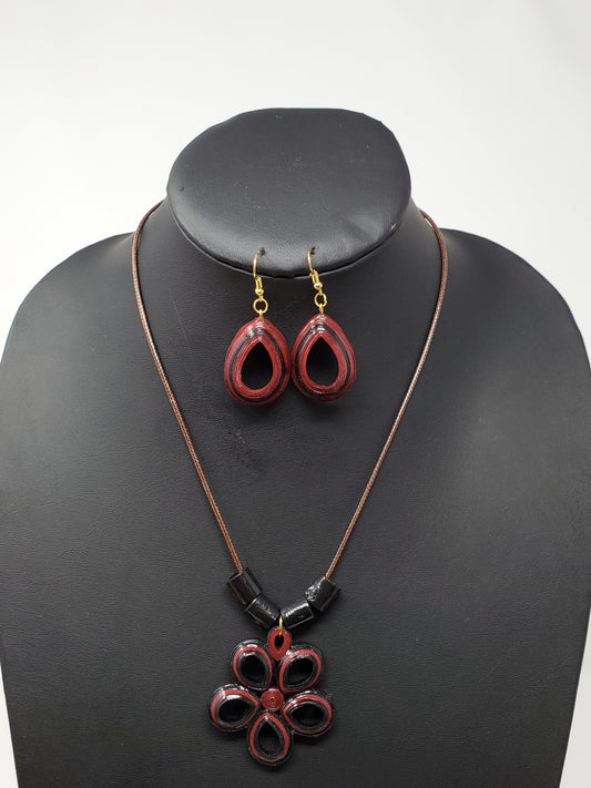 Tafara Paper made necklace set