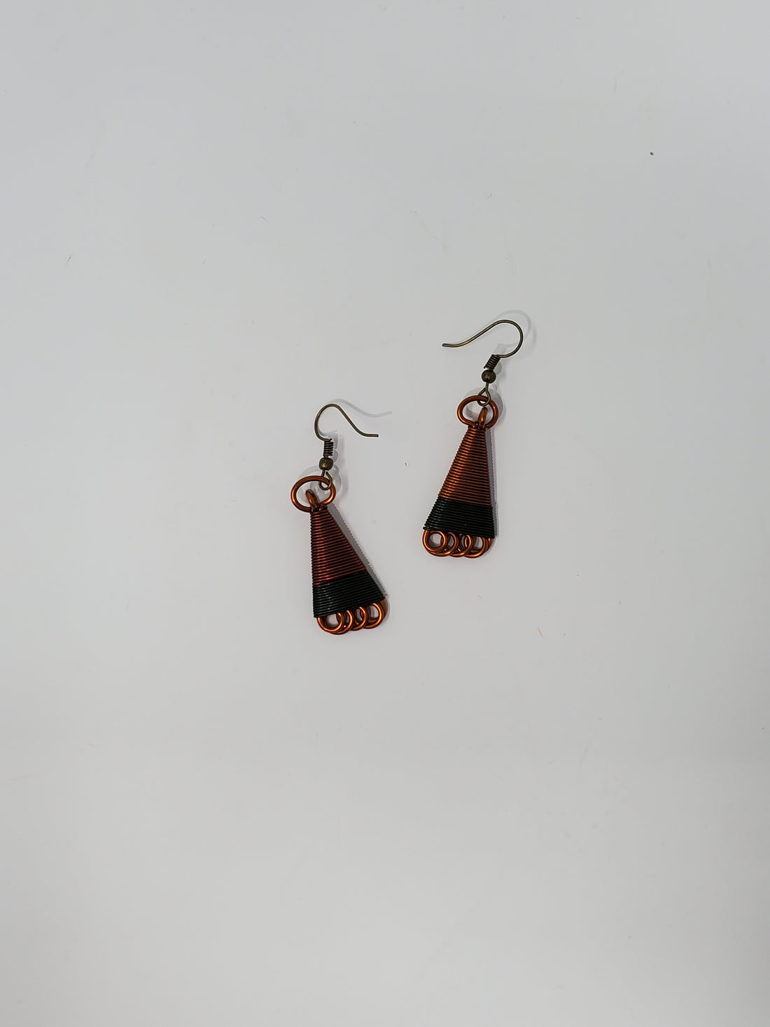 Tuso Wire Earrings