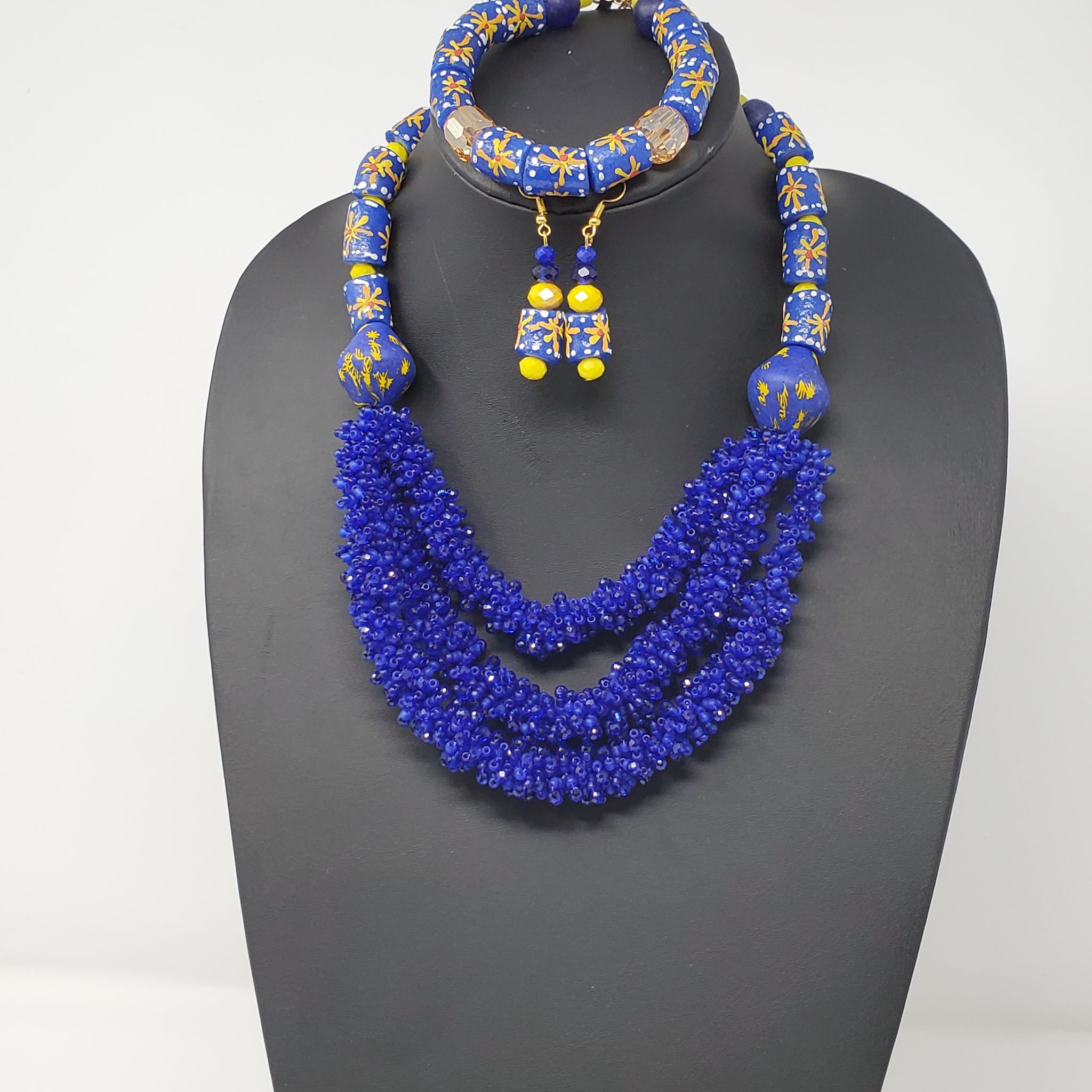Wafaa Beaded Necklace Set