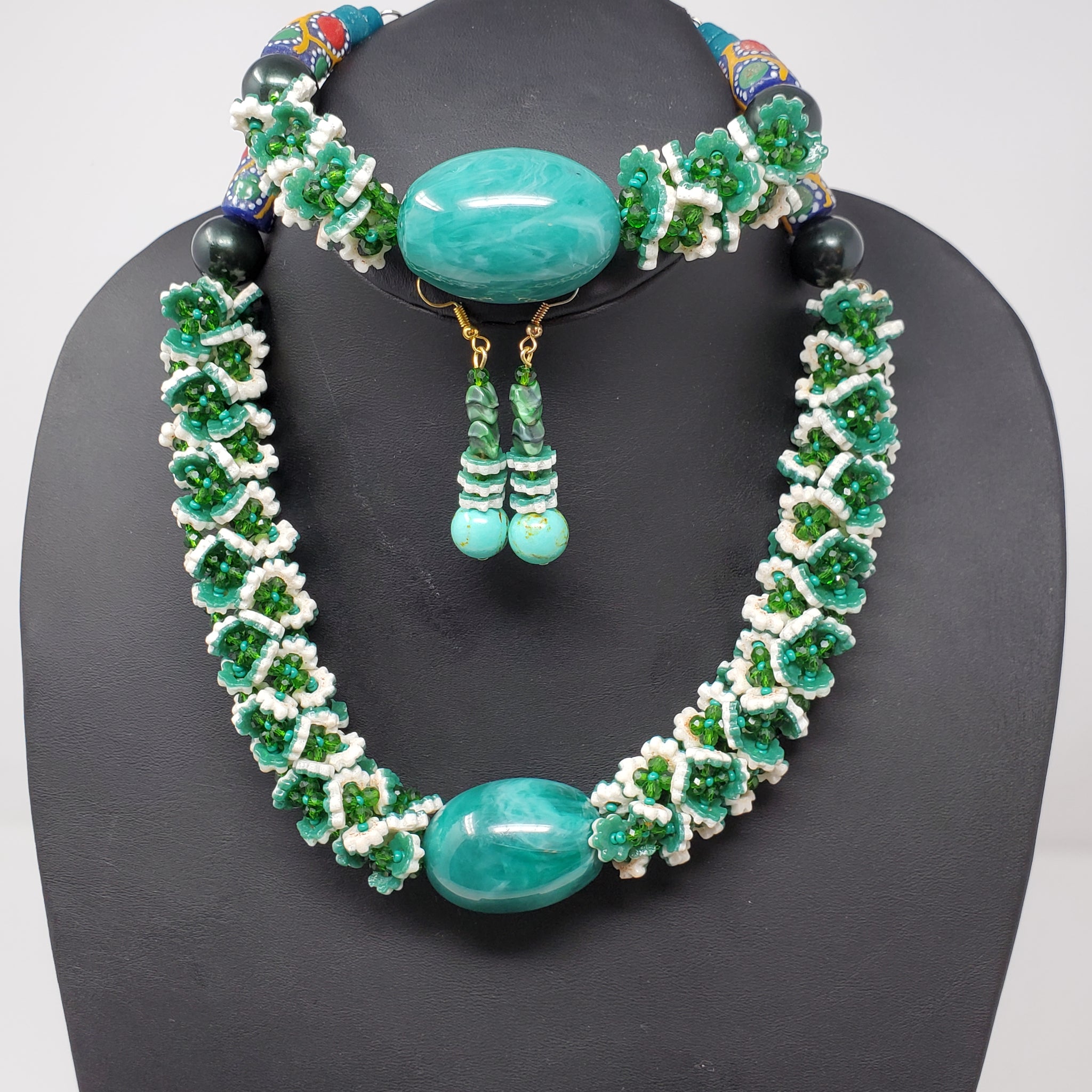 Mausi  Beaded Necklace